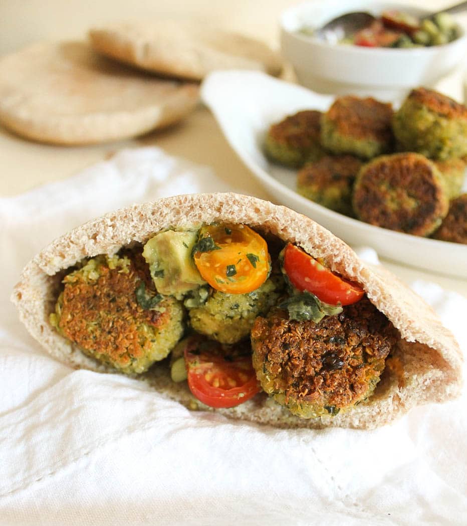 quinoa-falafel-with-avocado-tomato-relish-and-yogurt-tahini-dressing-4-3