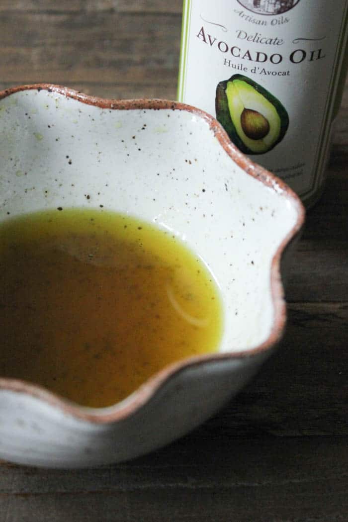 pomegranate-clementine-and-ricotta-salad-with-avocado-and-toasted-almonds-step-3