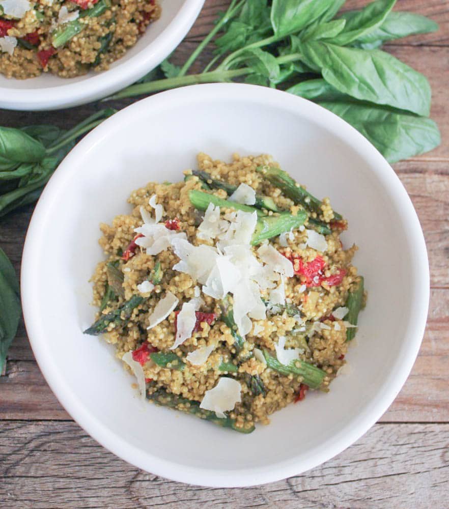 Quinoa-Risotto-with-Roasted-Asparagus-Sun-dried-Tomatoes-and-Herbs-6