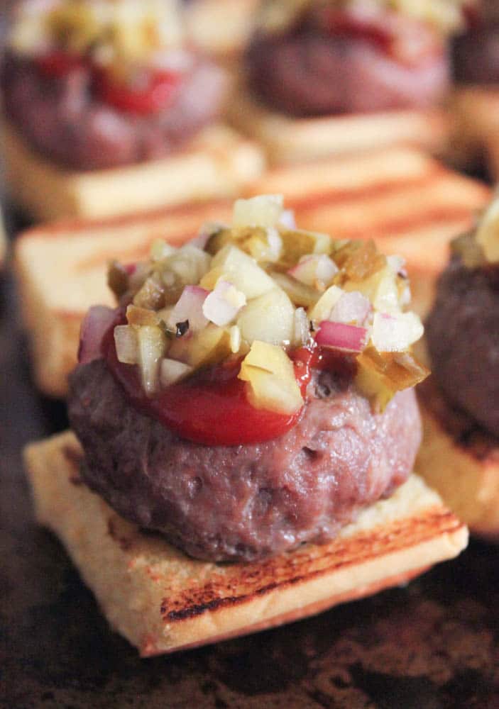 Bacon-and-smoked-cheddar-stuffed-cheeseburger-sliders-with-jalapeno-relish-2