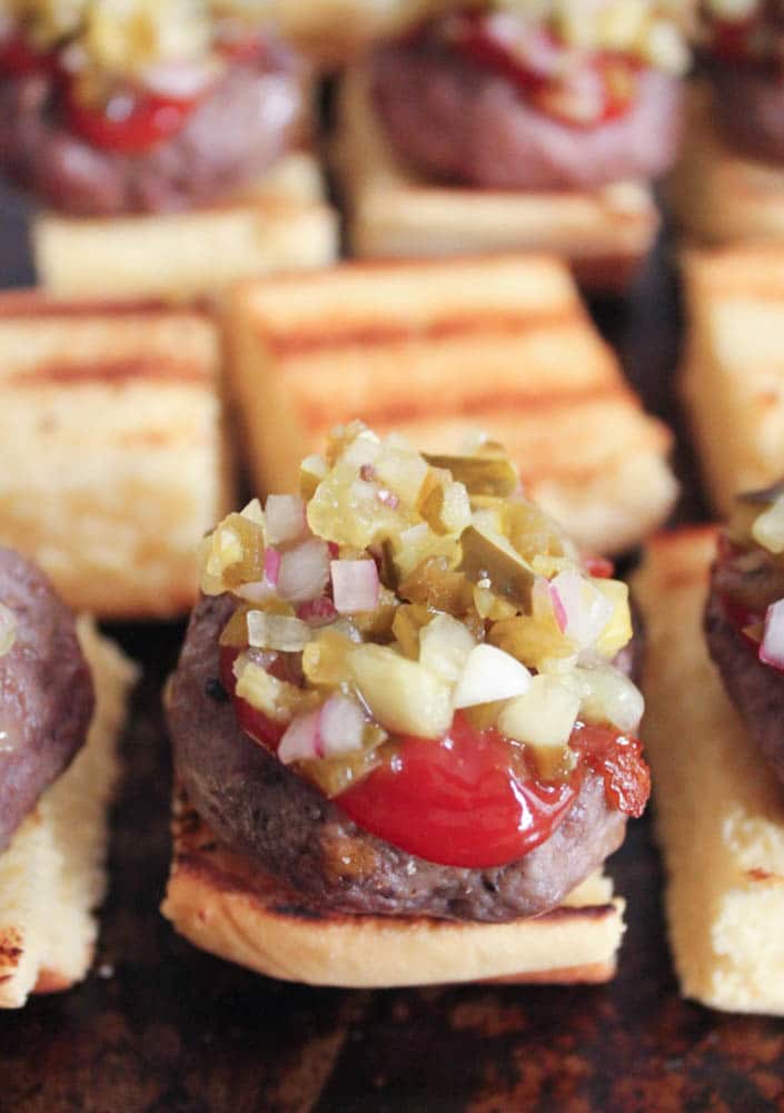 Bacon-and-smoked-cheddar-stuffed-cheeseburger-sliders-with-jalapeno-relish-step-13