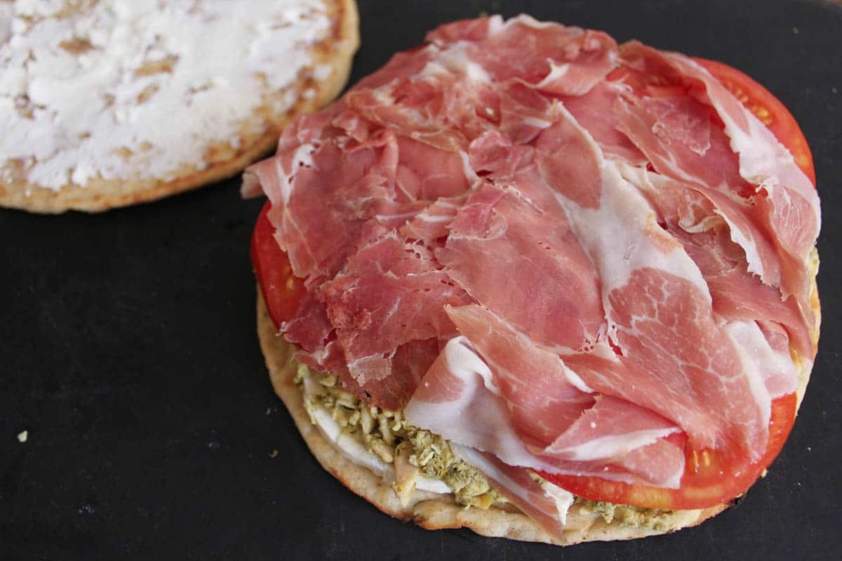Pesto-Chicken-Flatbread-Paninis-with-Prosciutto-and-Tomatoes-step-4