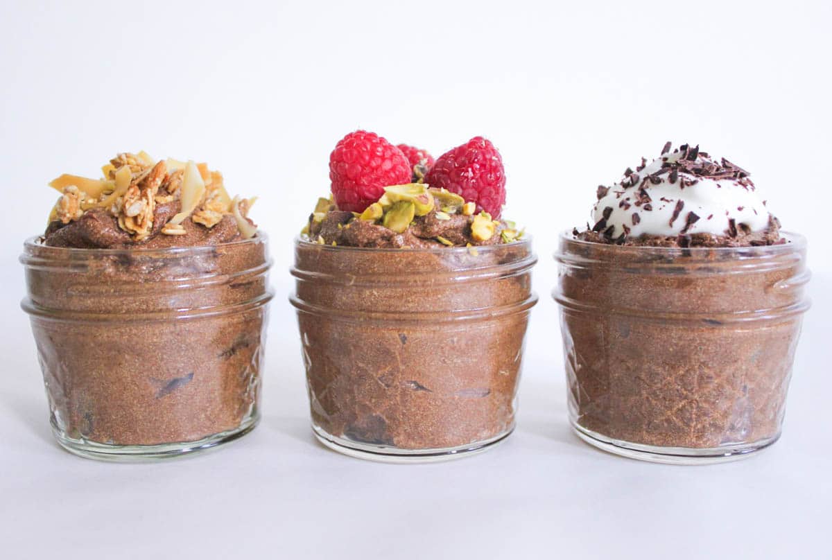 Vegan-Chocolate-Avocado-Pudding-with-Chia-Seeds-7