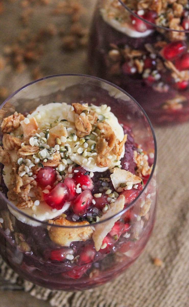 Vegan-Acai-Parfaits-with-fruit-granola-and-hemp-seeds-5