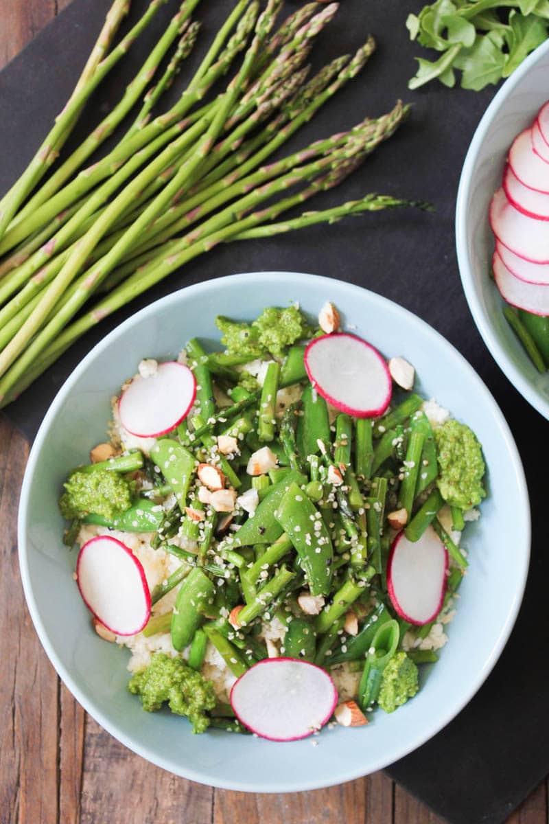 vegan-cauliflower-rice-bowl-with-arugula-pesto-5