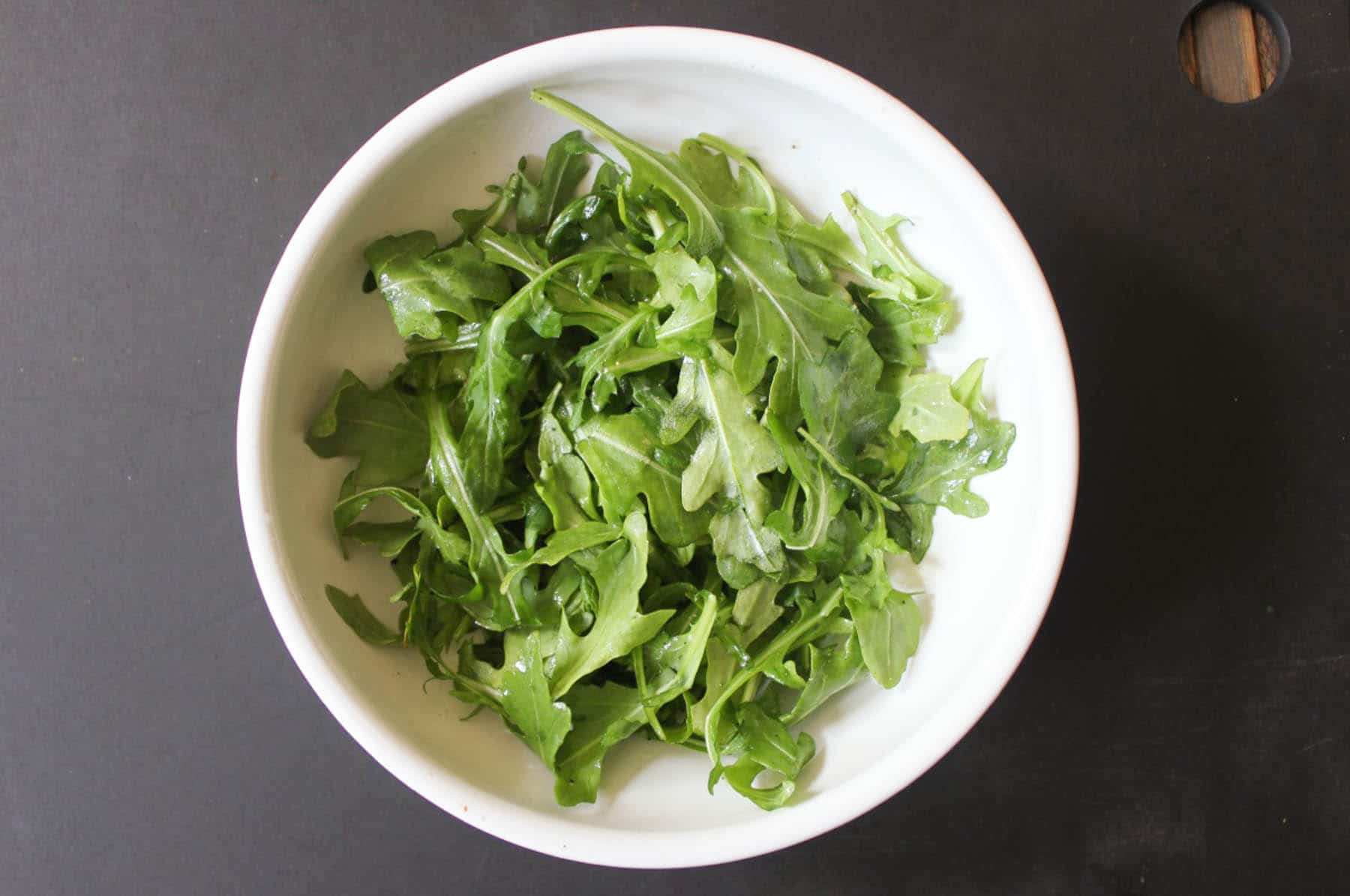 goat-cheese-and-sun-dried-tomato-egg-sandwiches-with-crispy-prosciutto-step-4