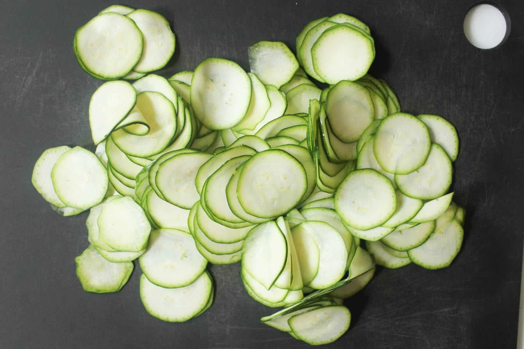 Arugula-Salad-with-Shaved-Zucchini-Pistachios-and-Parmesan-step-1