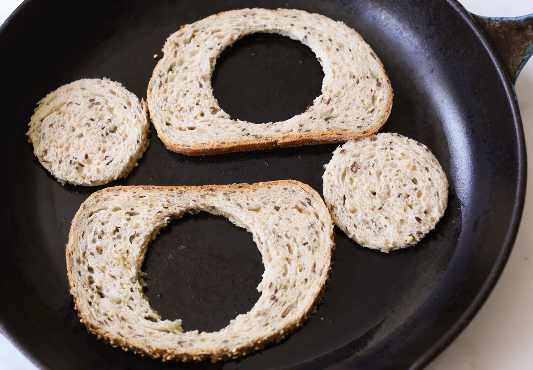 Caprese-Egg-in-the-Hole-Step-3