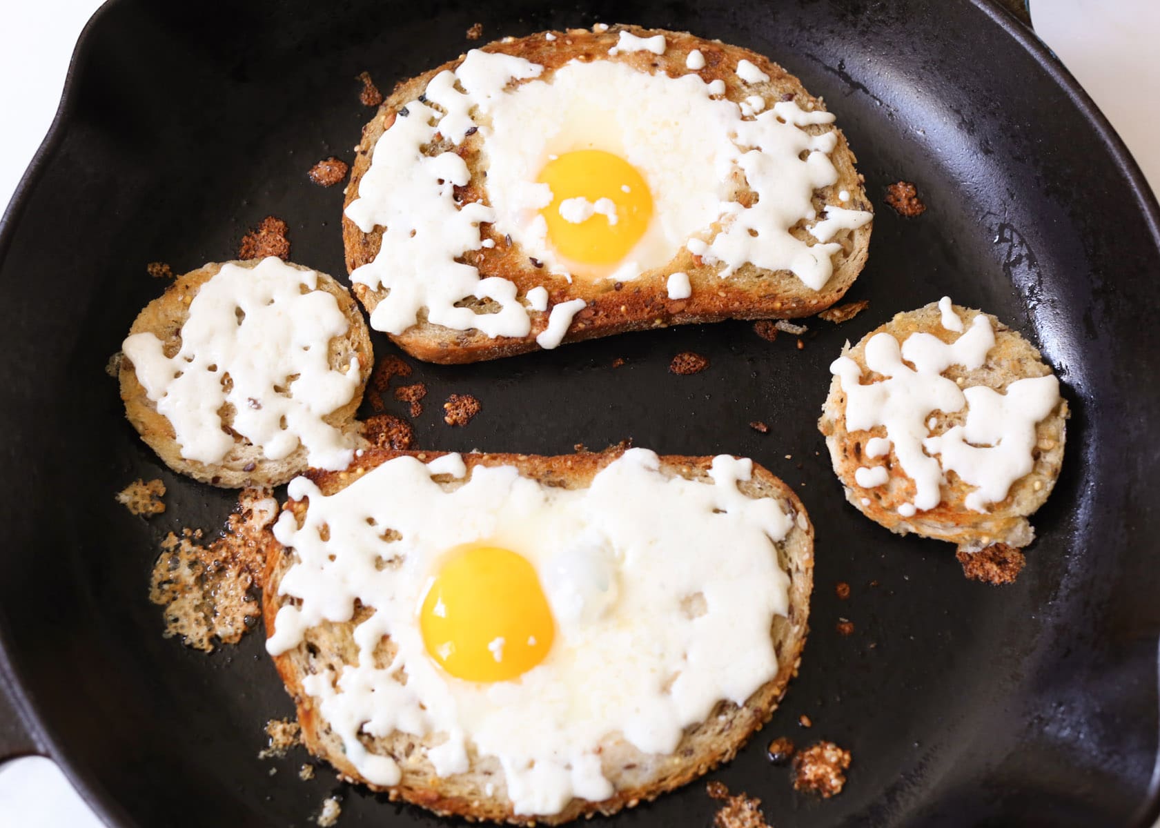 Caprese-Egg-in-the-Hole-Step-5