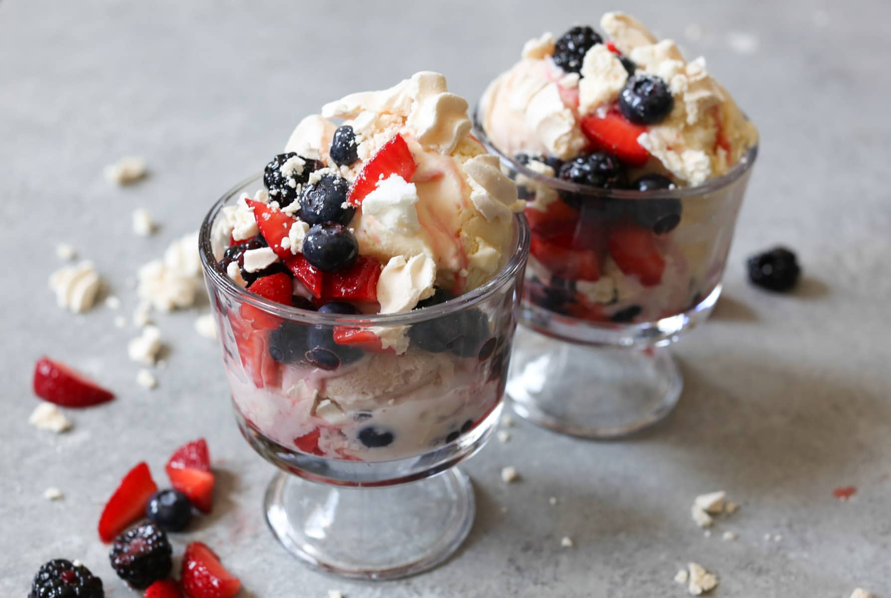 Easy-Eton-Mess-Sundaes-6