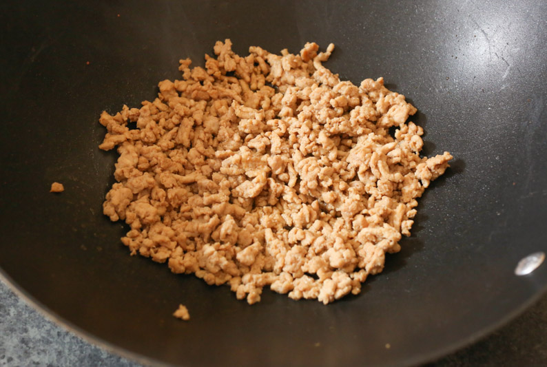 chicken-egg-roll-bowls-step-1